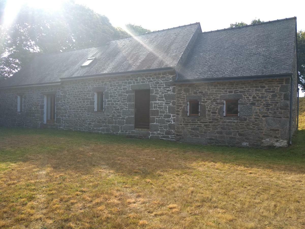 Le Botcol Vila Plouguernével Exterior foto