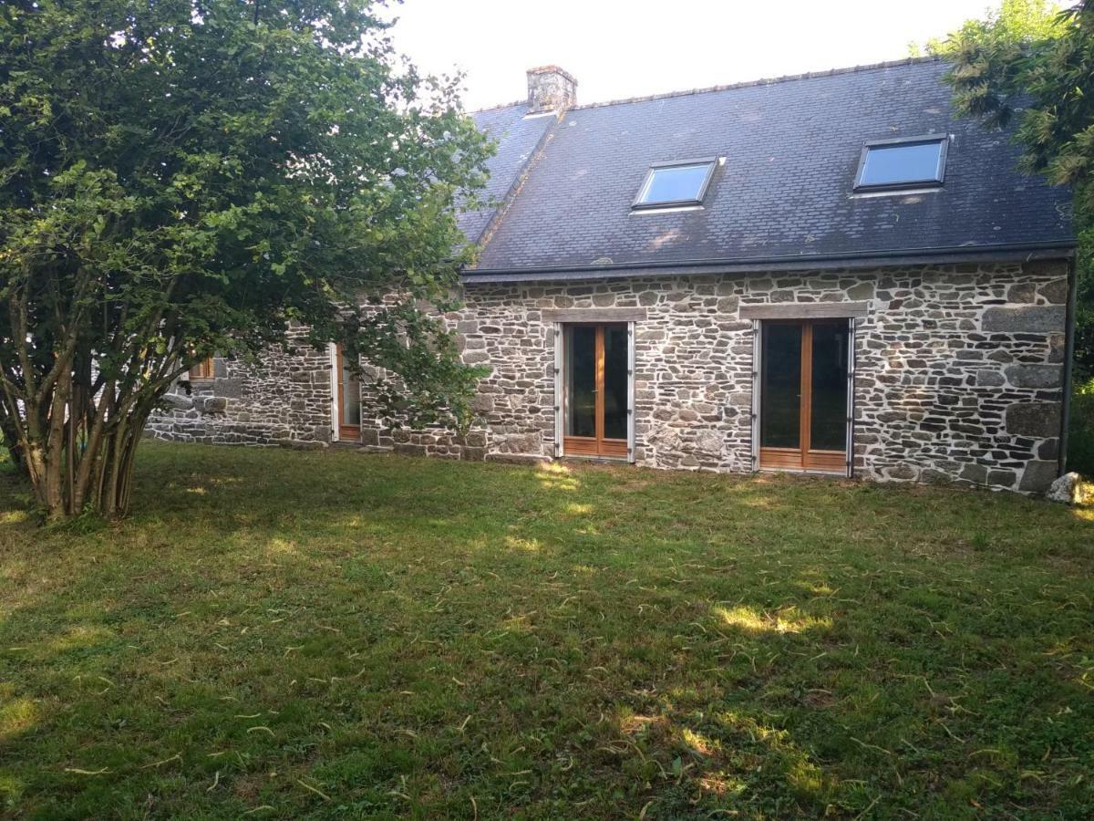 Le Botcol Vila Plouguernével Exterior foto